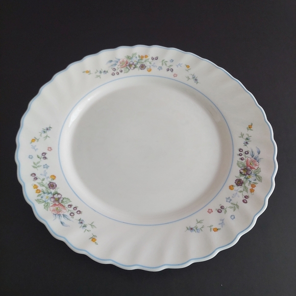 Dinner - Picture 1 of 8